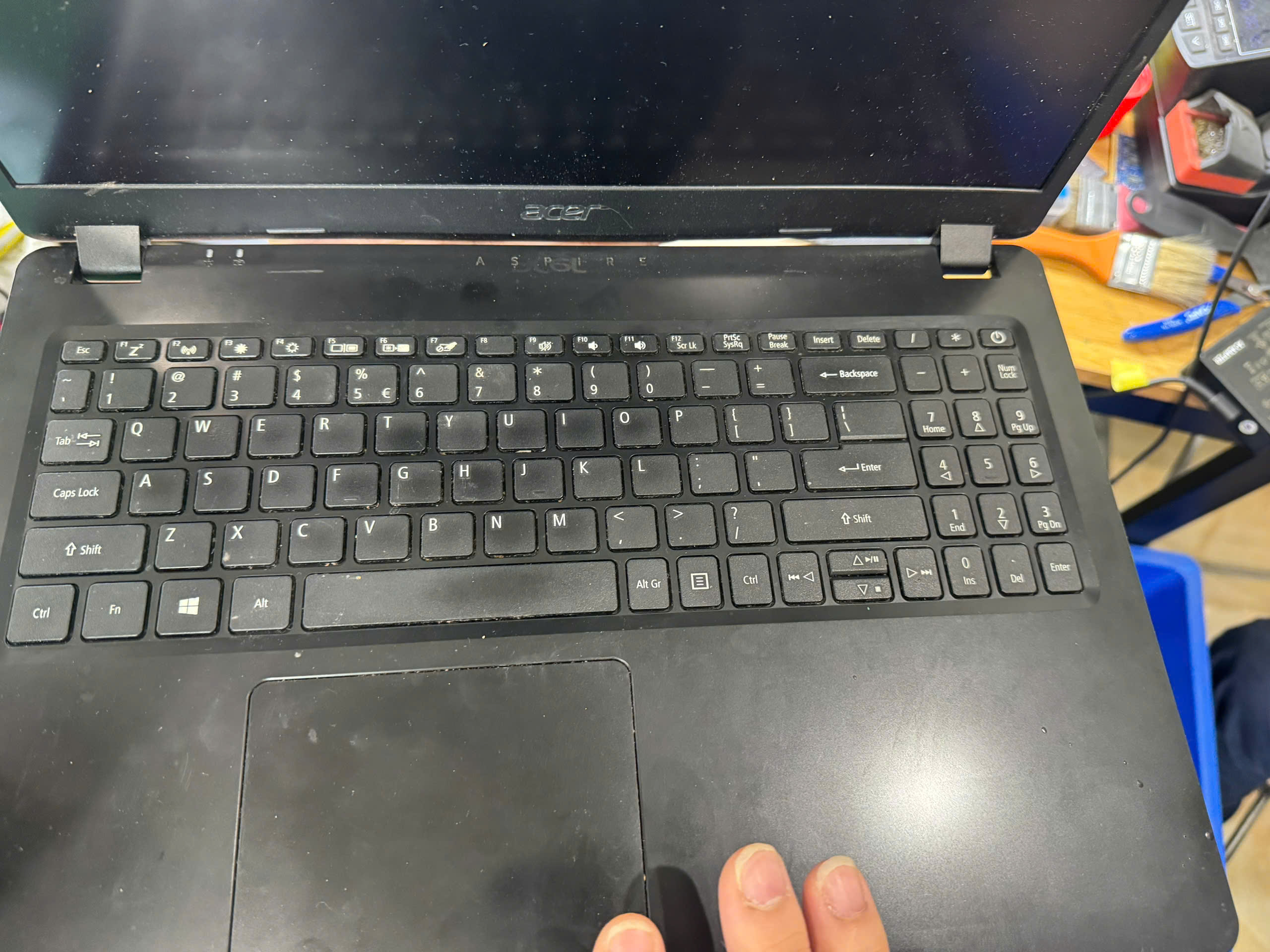 Bàn Phím Laptop Bị Loạn Chữ Là Do Đâu?